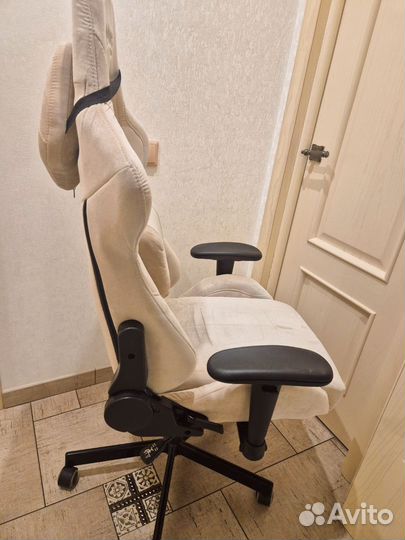 Игровое компьютерное кресло zombie viking knight