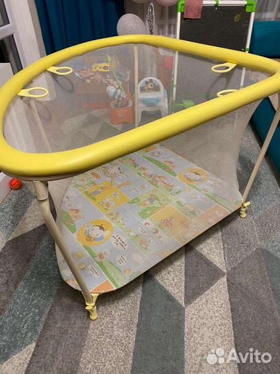 Манеж детский складной