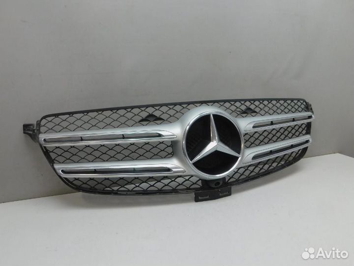 Решетка радиатора Mercedes-Benz M-Class