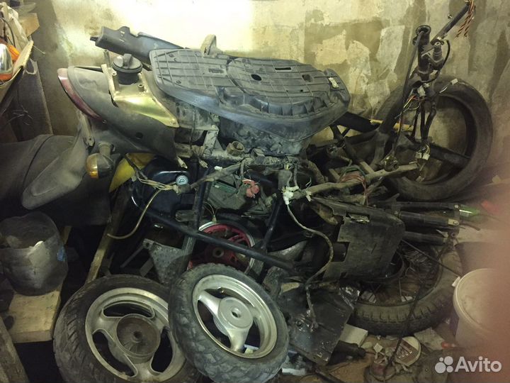 Запчасти на Скутера