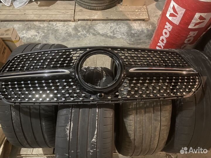 Решетка радиатора mercedes GLE 2019 года