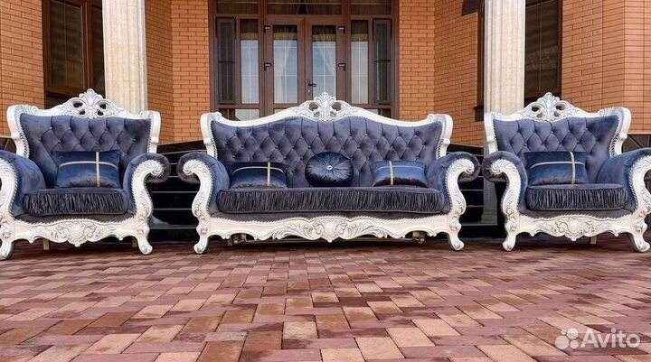 Диван мягкий