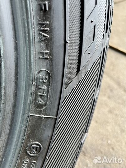 Hankook Dynapro HP RA23 235/55 R17