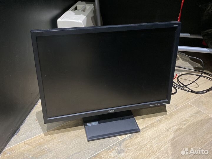 Монитор Acer V223w