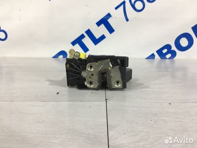 Замок двери задний левый renault sandero 2 1.2 мт