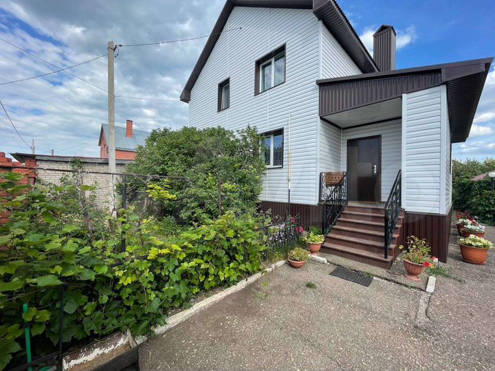 Дом 148,9 м² на участке 10,2 сот.