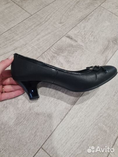 Туфли женские 37 размер чёрные