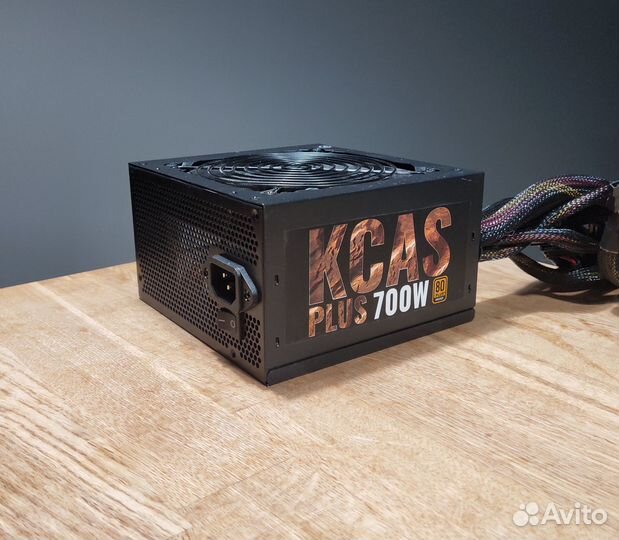 Блок питания Aerocool kcas 700W 80+ Bronze