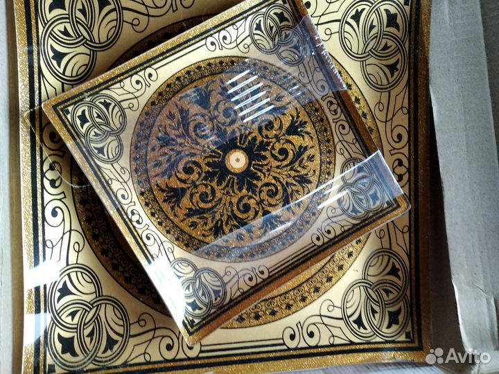 Тарелки для сервировки стола