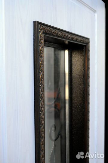 Дверь входная металлическая