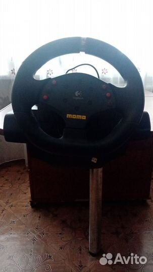 Игровой руль logitech momo racing