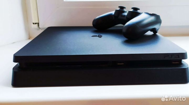 Sony playstation 4 slim