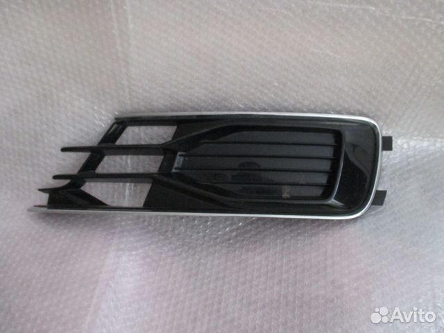 Решетка бампера Ауди А 8