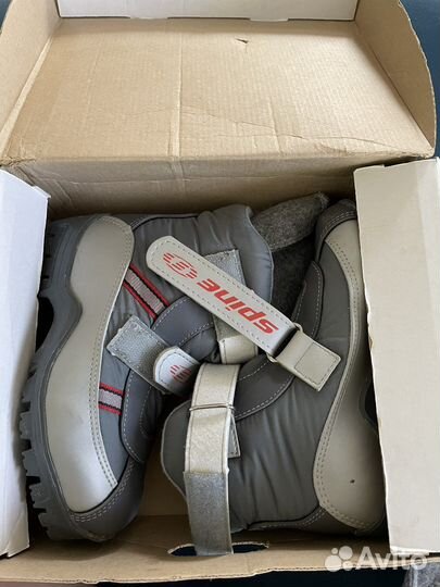 Ботинки лыжные