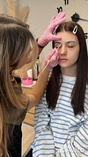 Оформление и окрашивание бровей