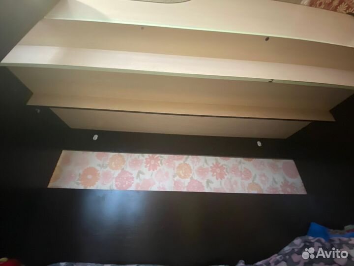 Двухъярусная кровать