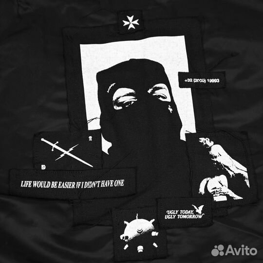 Бомбер бренда mxdvs