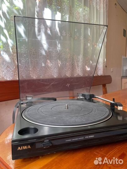 Проигрыватель для виниловых пластинок