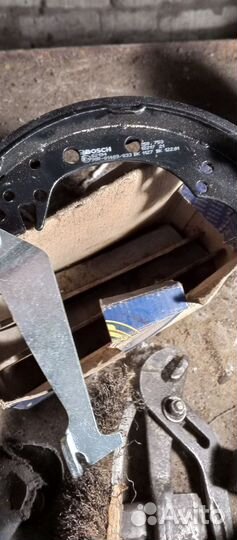 Тормозные колодки задние на wv golf, passat