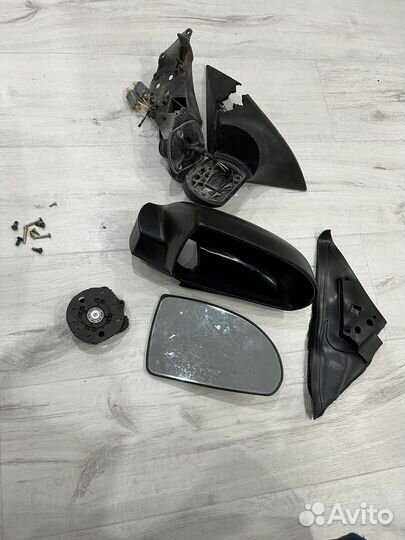 Зеркало правое Elantra IV