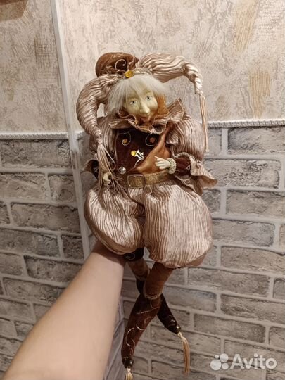 Арлекин, шут музыкальный