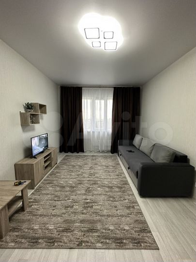 1-к. квартира, 42 м², 13/25 эт.