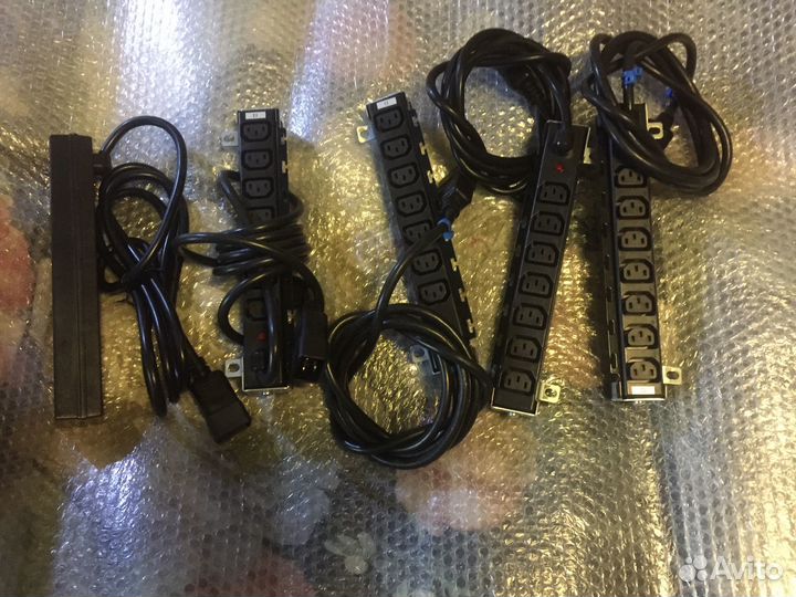 HP PDU с C20 на 7 шт С13 для стойки 16А