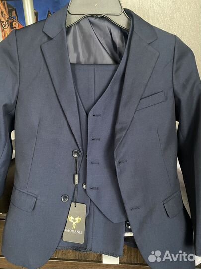 Школьный костюм