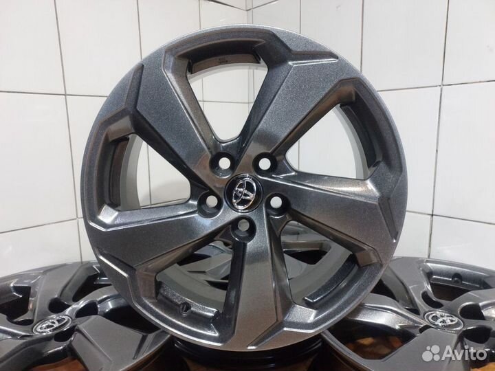 Диски R18 5x114.3 Toyota Rav4