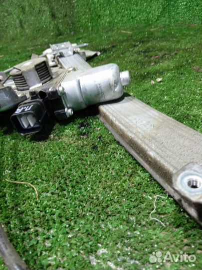 Стеклоподъемник электр. передний правый Mitsubishi