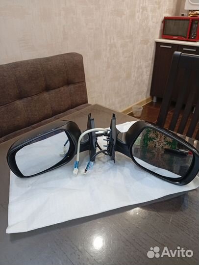 Зеркала toyota Yaris