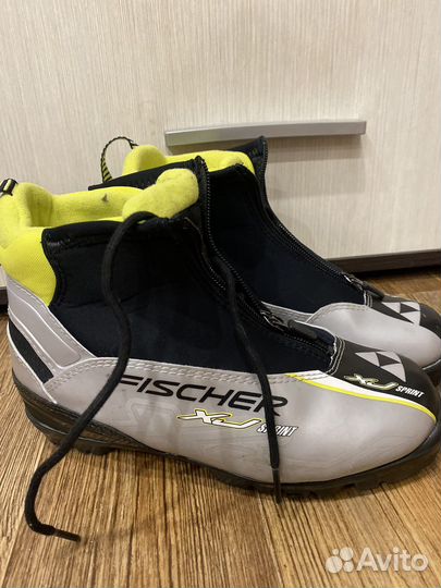 Лыжные ботинки fischer 37 размер +лыжи 160см
