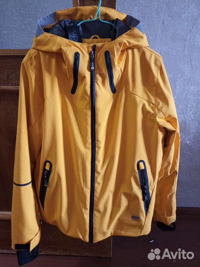 Куртка на мальчика