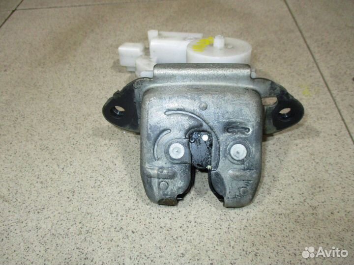 Замок багажника Nissan Qashqai (J11)