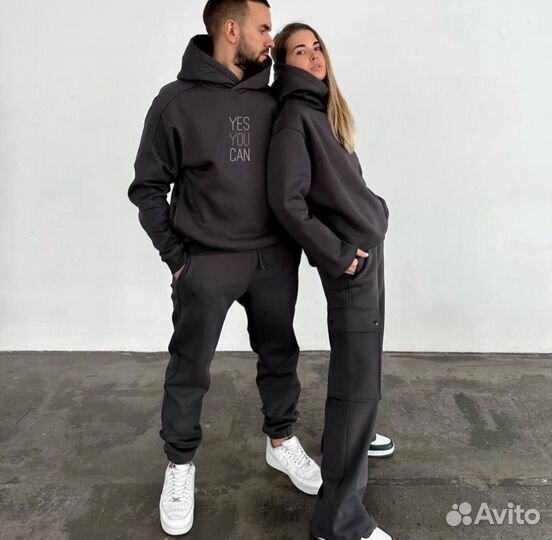 Парные спортивные костюмы