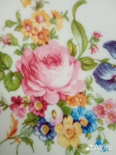 Ваза на ножке для фруктов, конфетница