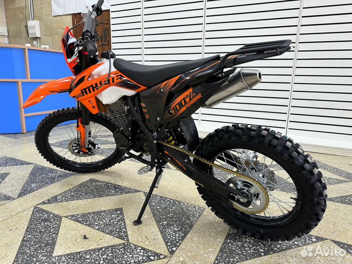 Regulmoto Athlete 300 PR 21/18