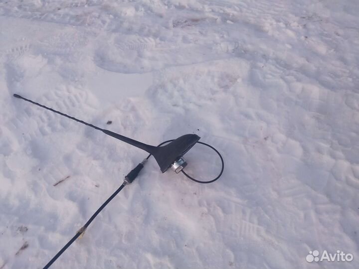 Антенна на крышу ситроен с 3 08 год