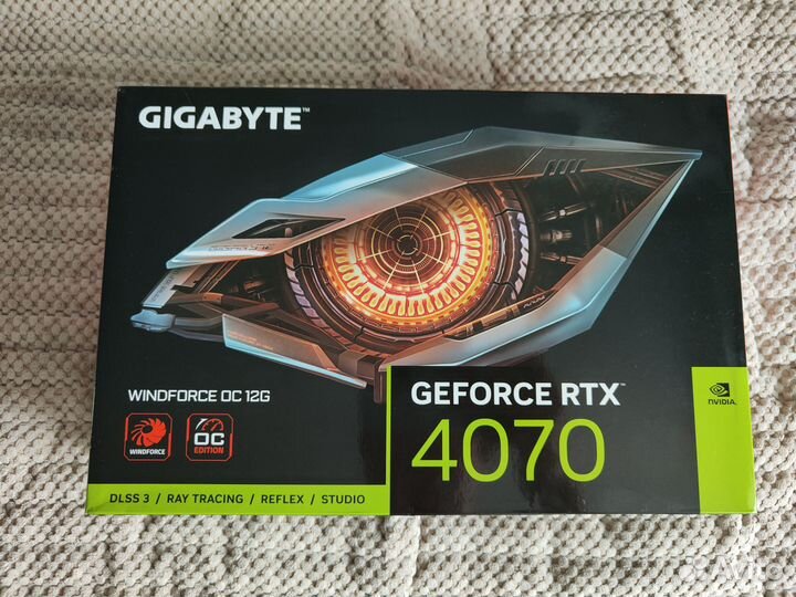 Видеокарта RTX 4070 новая