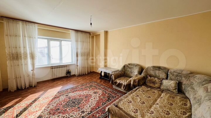 2-к. квартира, 63 м², 3/5 эт.