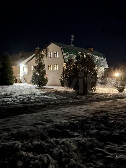 Коттедж 200 м² на участке 100 сот.