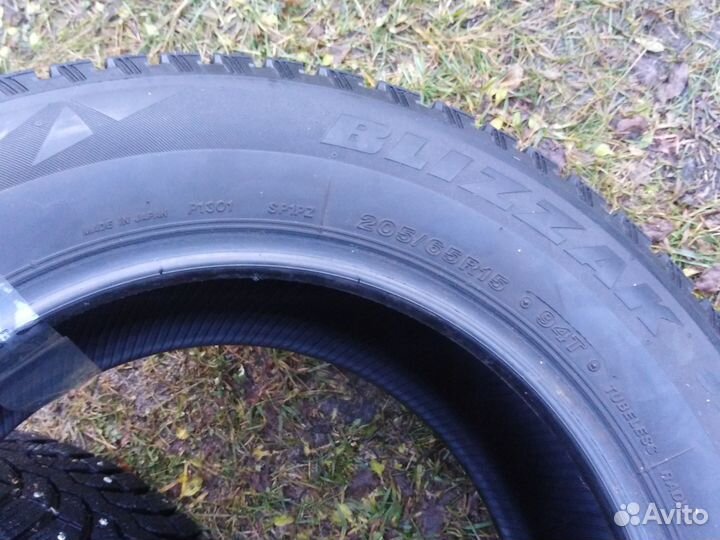 Bridgestone Blizzak Spike-01 205/65 R15 94T