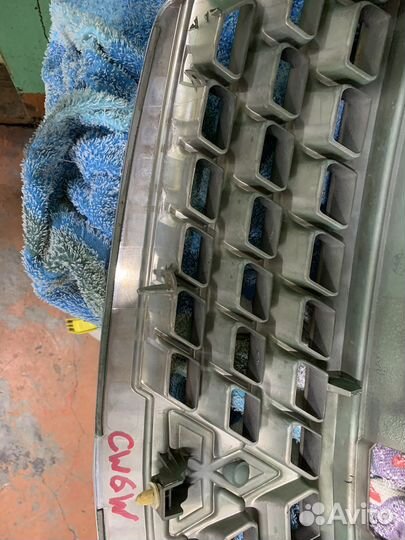 Решетка радиатора mitsubishi outlander xl