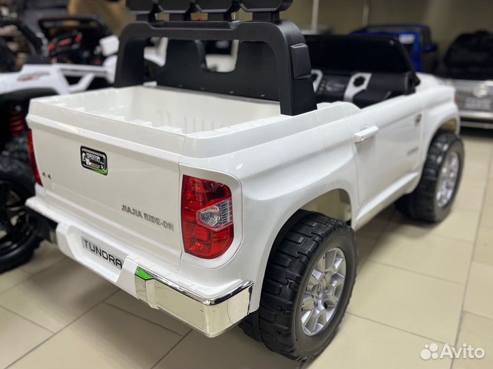 Детский электромобиль Toyota Tundra 24В