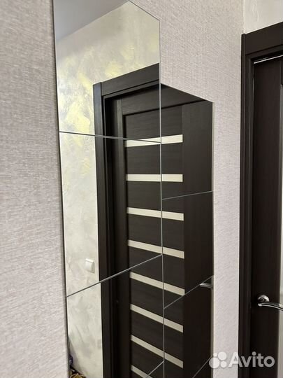 Зеркало настенное IKEA 30 х30 см