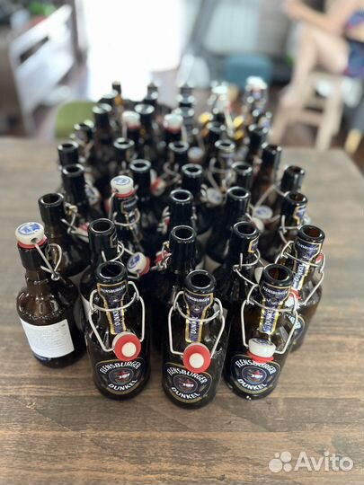 Бутылка с бугельной пробкой