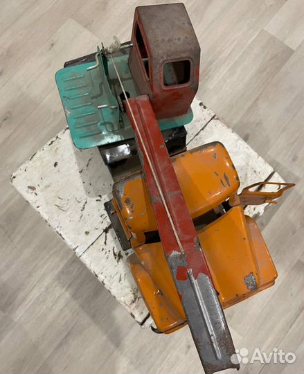 Игрушка кран СССР