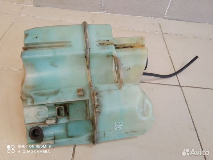 Бачок омывателя лобового стекла Volvo S80