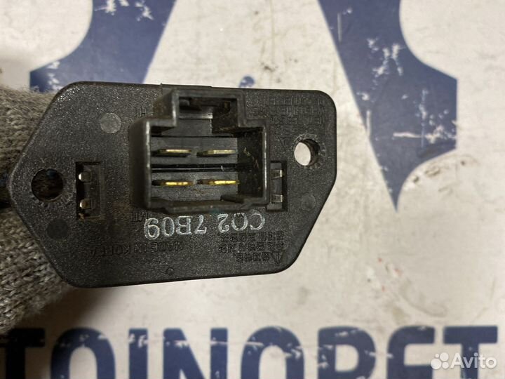 Резистор отопителя Nissan 2710095F0A