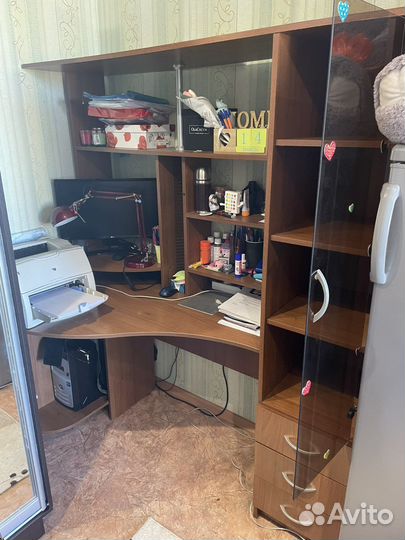 Компьютерный стол